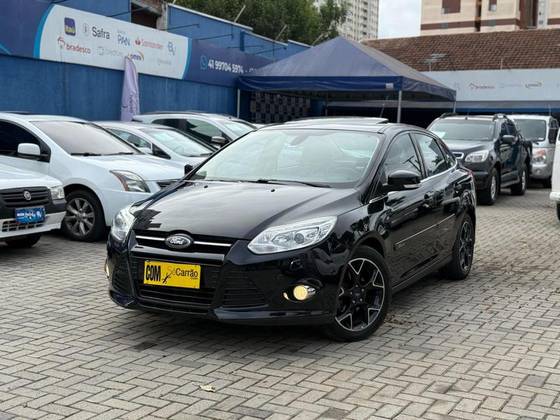 FORD FOCUS 2.0 TITANIUM PLUS SEDAN 16V FLEX 4P POWERSHIFT FORD FOCUS 2.0 TITANIUM PLUS SEDAN 16V FLEX 4P POWERSHIFT